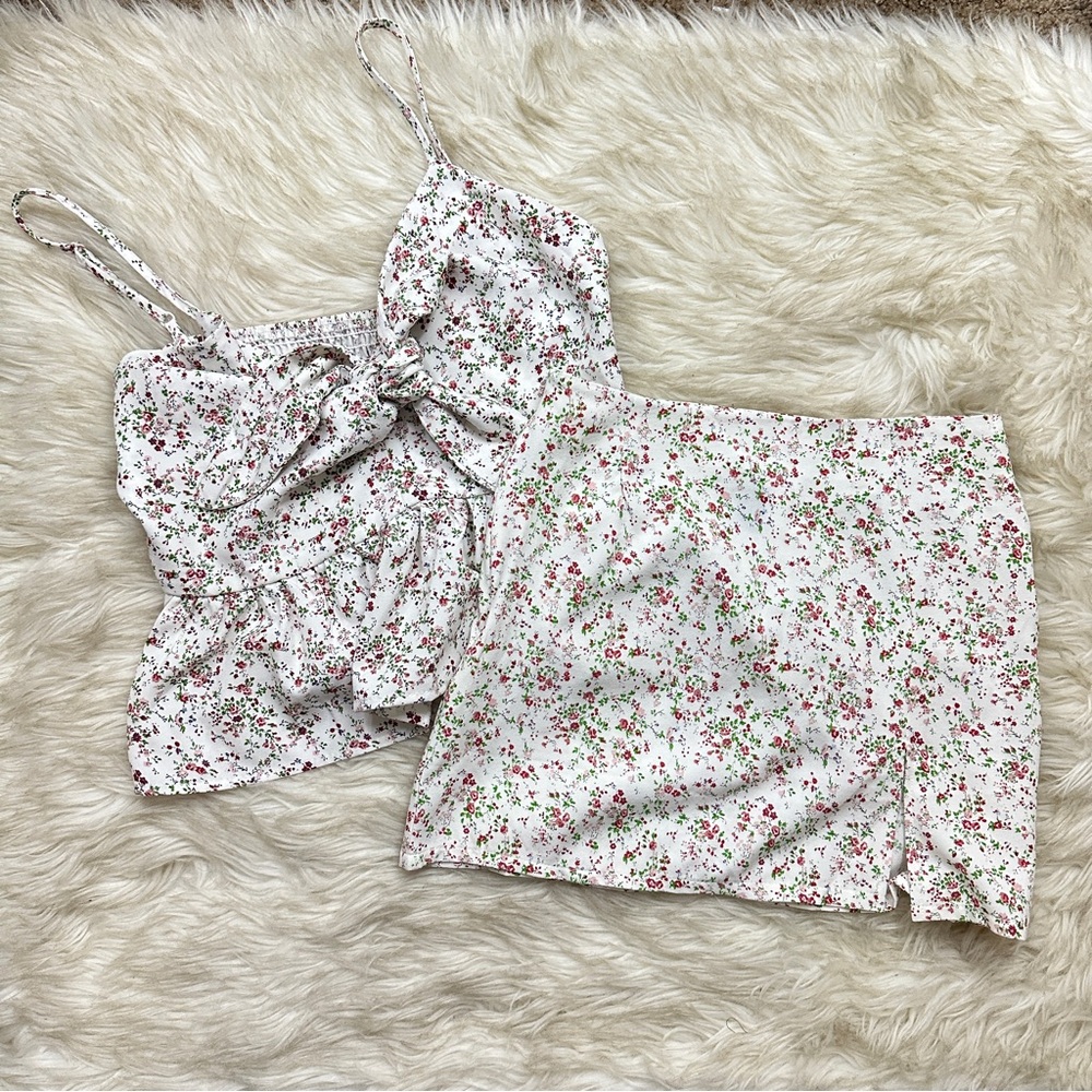 🛑 SOLD🛑 SHEIN Floral Tank Top and Skirt Set